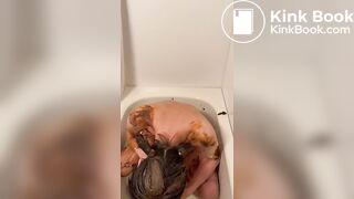 Asian guy's first scat video (Part 2)