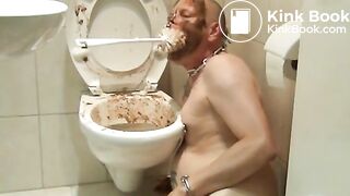 slave has fun with toilet scat fetish