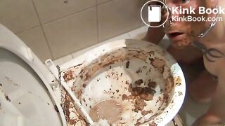 slave has fun with toilet scat fetish