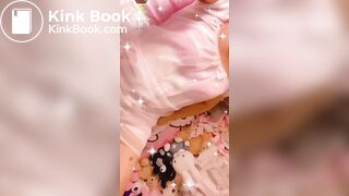 Morning routine, piss and poop in my potty