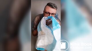 Baby Bear has some shitty diapers