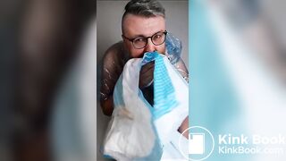 Baby Bear has some shitty diapers