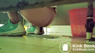 Men's Squat Toilet