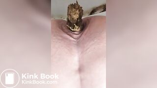 Girlfriend shitting