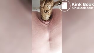 Girlfriend shitting