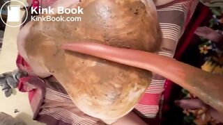Shit play with a Bear