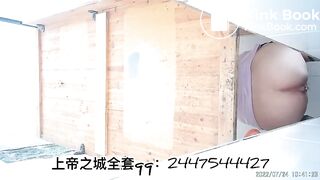 The girl excreted a lot in the toilet 002