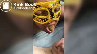 BLACK TOILET BITCH EATS FROM WHITE MASTERS ASS