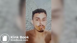 Brazilian twink dirtying his dildo with shit