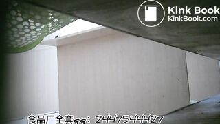 The girl excreted a lot in the toilet 002