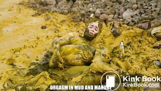 Girls in cowshit sale with up to 40 % discount