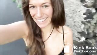 V3g4n L1nd4 shitting on the road