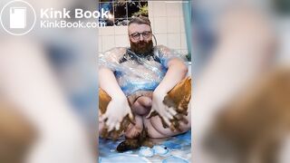 Chubby PVC Bear smearing & eating shit