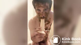 Sucking shitty dildo