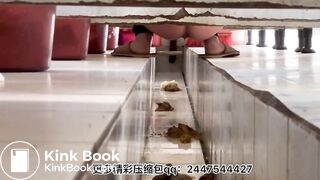 CUTE CHINESE GIRL POOPPIN WITH SMELLY FART