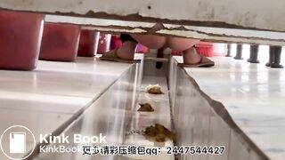 CUTE CHINESE GIRL POOPPIN WITH SMELLY FART