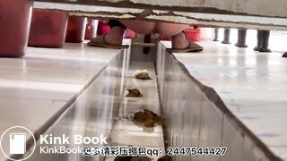 CUTE CHINESE GIRL POOPPIN WITH SMELLY FART