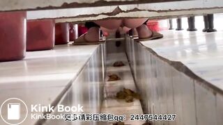 CUTE CHINESE GIRL POOPPIN WITH SMELLY FART