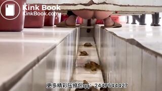 CUTE CHINESE GIRL POOPPIN WITH SMELLY FART