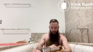 hot bearded dude shits and smears himself in the b