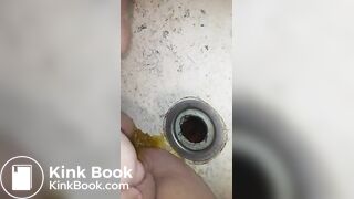Teen rubs shit in pussy for the first time