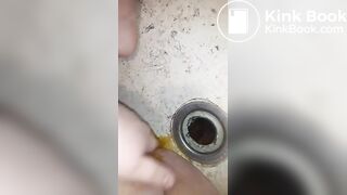 Teen rubs shit in pussy for the first time