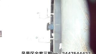 CUTE CHINESE GIRL POOPPIN WITH SMELLY FART