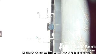 CUTE CHINESE GIRL POOPPIN WITH SMELLY FART