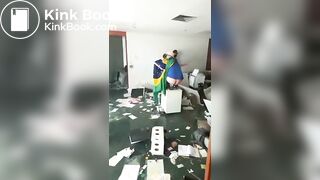 Cara Solta Lula na Mesa do Ministro Alexandre