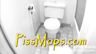 Julie Drinks Piss in the backyard (Claim)