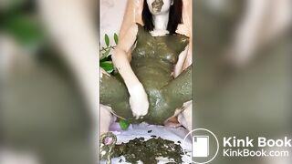 Teen Scat slut