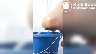 Famous webcam scat
