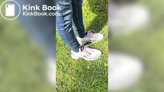 Crappy walk in Women’s Sneakers