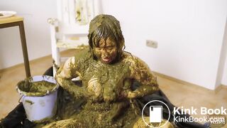 Dirty Dung Dirndl - masturbate in cowshit
