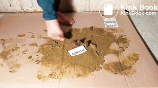 She Crush The Stupid Aaron