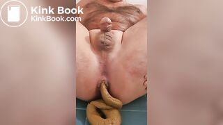 Pooping a Shit Snake