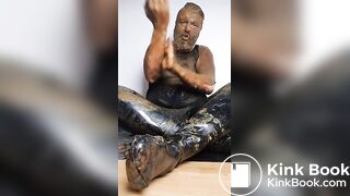 Full head shit smearing & eating