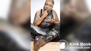 Full head shit smearing & eating