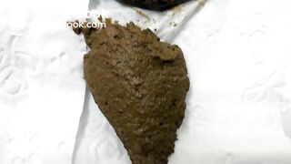 Trans BBW Quick Shit in the Afternoon