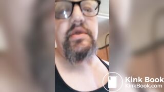 Drinking my piss and tasting my ass yum