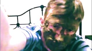 shit pig eats and swallows his shit