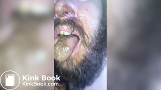 Eating from a gassy Hole