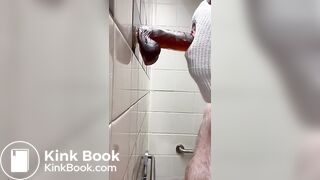 CLEANING OFF A SHITTY DOMINANT BOTTOMS DILDO