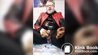 Wank & Cunshot with dirty rubbergloves