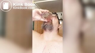 My glass of piss looks like a beer and tastes like