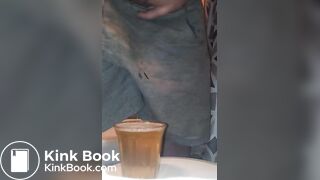 My glass of piss looks like a beer and tastes like