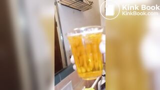 My glass of piss looks like a beer and tastes like