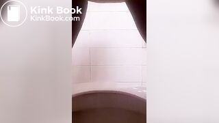 Fully naked and taking a big shit while peeing