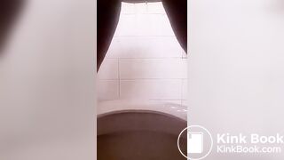 Fully naked and taking a big shit while peeing