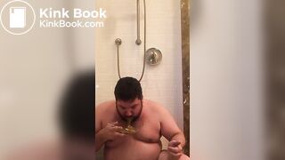 Ryan shits and eats his shit